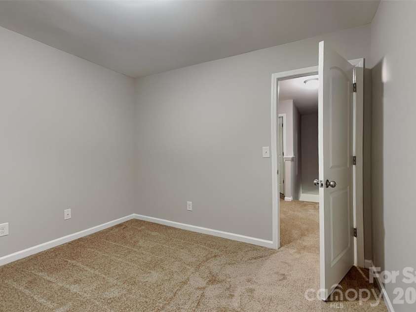 5505 Lee Marie Lane, Charlotte, NC 28269.  MLS# CAR4390449, YatesRealty ID 28297. 