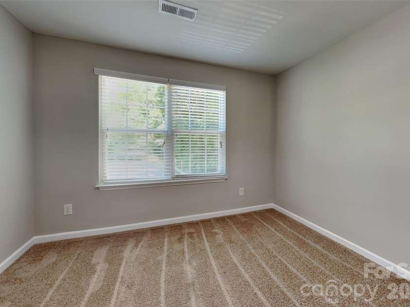 5505 Lee Marie Lane, Charlotte, NC 28269.  MLS# CAR4390449, YatesRealty ID 28297. 