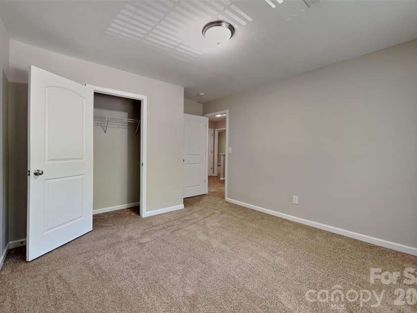 5505 Lee Marie Lane, Charlotte, NC 28269.  MLS# CAR4390449, YatesRealty ID 28297. 