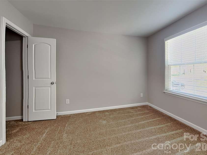 5505 Lee Marie Lane, Charlotte, NC 28269.  MLS# CAR4390449, YatesRealty ID 28297. 