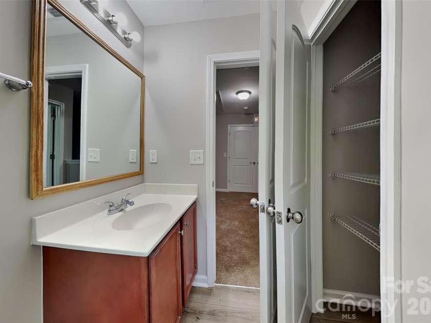 5505 Lee Marie Lane, Charlotte, NC 28269.  MLS# CAR4390449, YatesRealty ID 28297. 