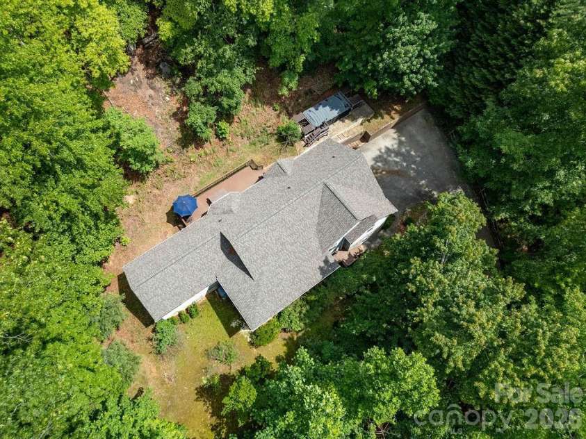 144 Lakeland Drive, Pisgah Forest, NC 28768.  MLS# CAR4389225, YatesRealty ID 28299. 