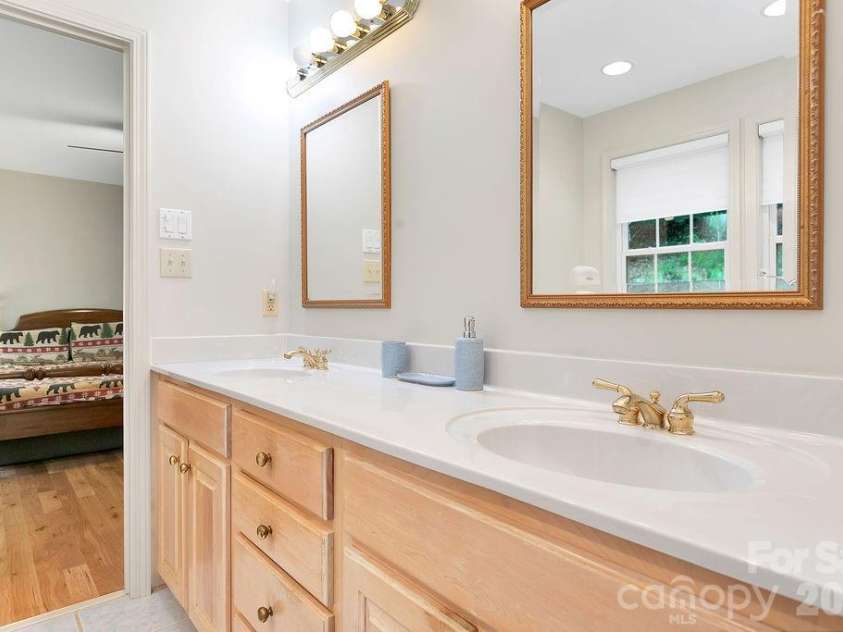 144 Lakeland Drive, Pisgah Forest, NC 28768.  MLS# CAR4389225, YatesRealty ID 28299. 