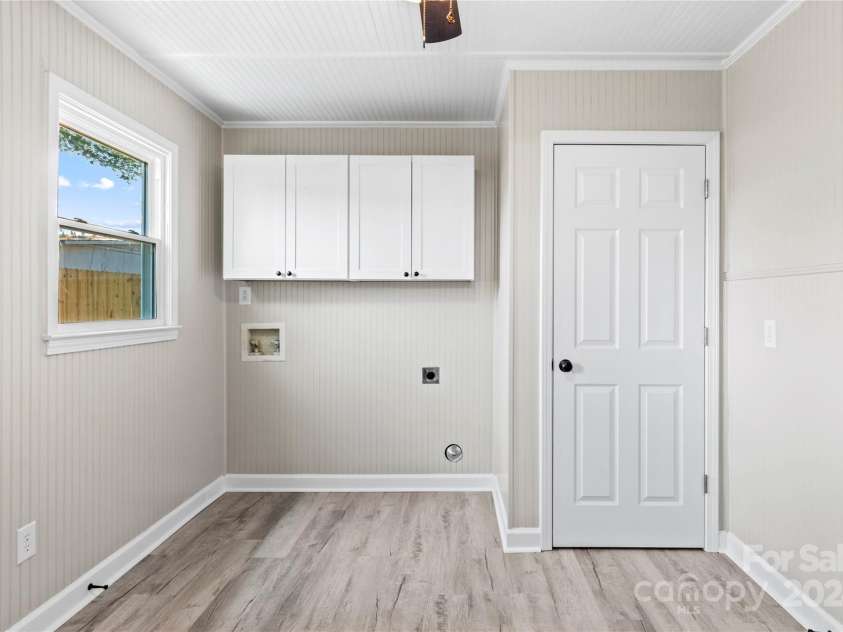 411 Taylor Allen Drive, Yadkinville, NC 27055.  MLS# CAR4202230, YatesRealty ID 283. 