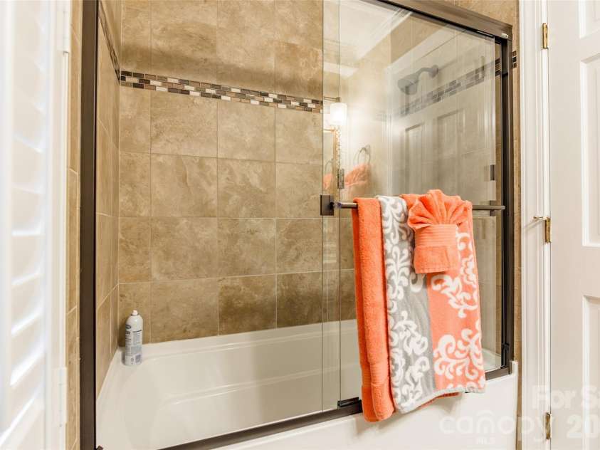 2240 Duck Cove Lane, York, SC 29745.  MLS# CAR4337228, YatesRealty ID 2830. 