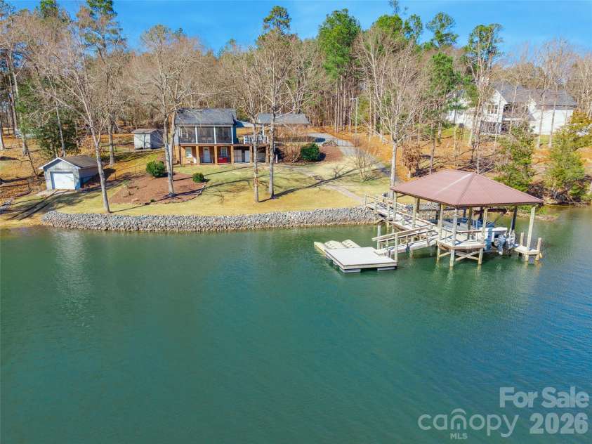 2240 Duck Cove Lane, York, SC 29745.  MLS# CAR4337228, YatesRealty ID 2830. 