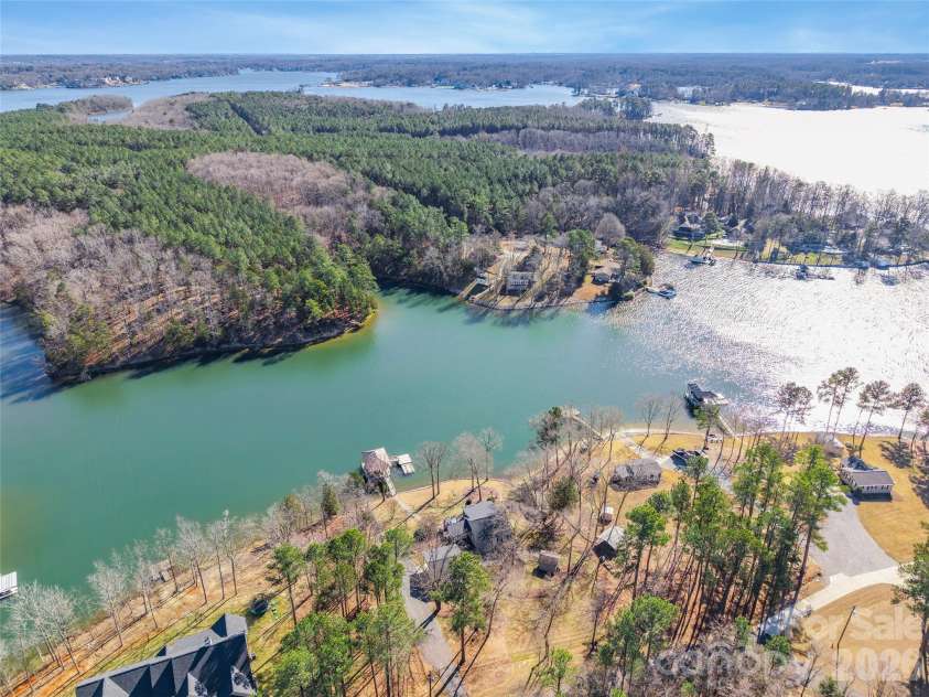 2240 Duck Cove Lane, York, SC 29745.  MLS# CAR4337228, YatesRealty ID 2830. 