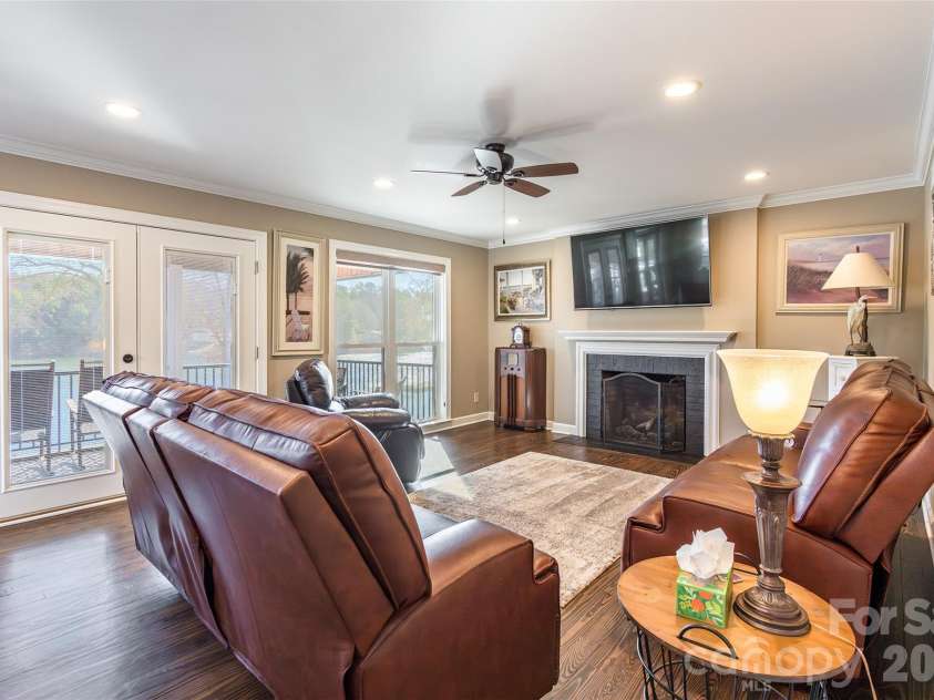 2240 Duck Cove Lane, York, SC 29745.  MLS# CAR4337228, YatesRealty ID 2830. 