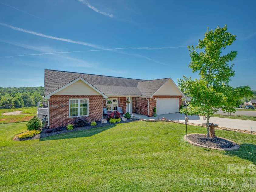 110 Kingston Place, Spindale, NC 28160.  MLS# CAR4390563, YatesRealty ID 28300. 