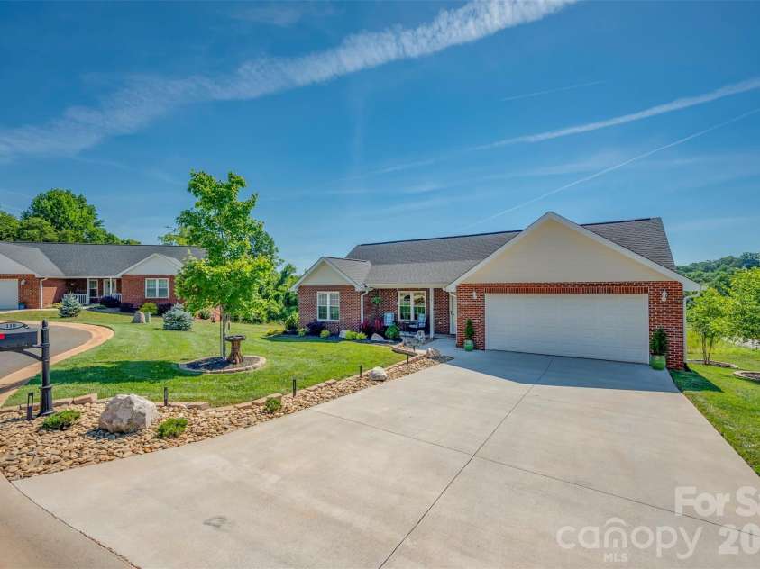 110 Kingston Place, Spindale, NC 28160.  MLS# CAR4390563, YatesRealty ID 28300. 