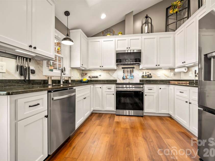 110 Kingston Place, Spindale, NC 28160.  MLS# CAR4390563, YatesRealty ID 28300. 