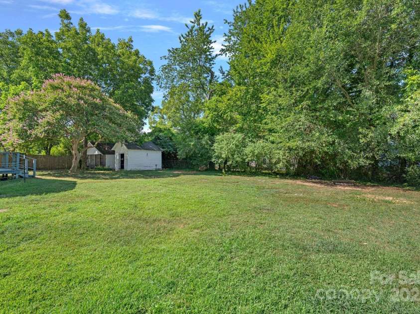 1218 Martin Luther King Avenue, Kannapolis, NC 28083.  MLS# CAR4285012, YatesRealty ID 28301. 