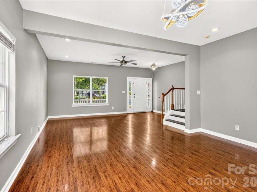 6410 Castlewynd Court, Charlotte, NC 28212.  MLS# CAR4407066, YatesRealty ID 28301. 