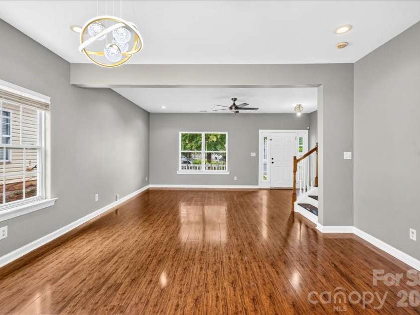 6410 Castlewynd Court, Charlotte, NC 28212.  MLS# CAR4407066, YatesRealty ID 28301. 