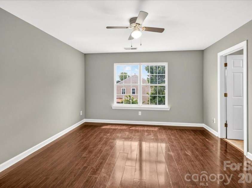 6410 Castlewynd Court, Charlotte, NC 28212.  MLS# CAR4407066, YatesRealty ID 28301. 