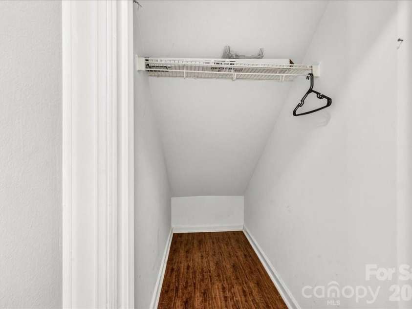 6410 Castlewynd Court, Charlotte, NC 28212.  MLS# CAR4407066, YatesRealty ID 28301. 