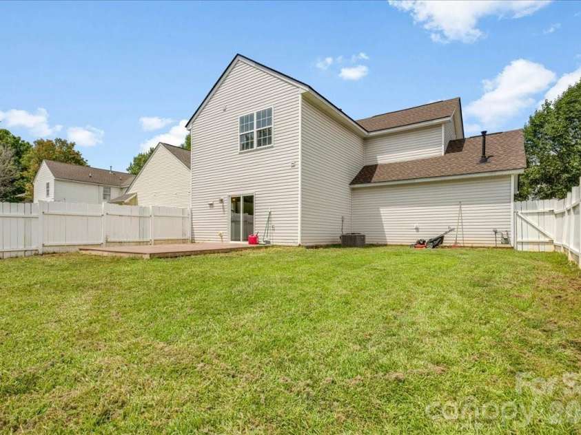6410 Castlewynd Court, Charlotte, NC 28212.  MLS# CAR4407066, YatesRealty ID 28301. 