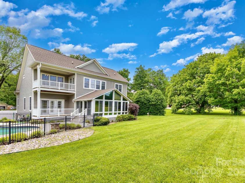 187 Spring Run Drive, Mooresville, NC 28117.  MLS# CAR4265974, YatesRealty ID 28302. 