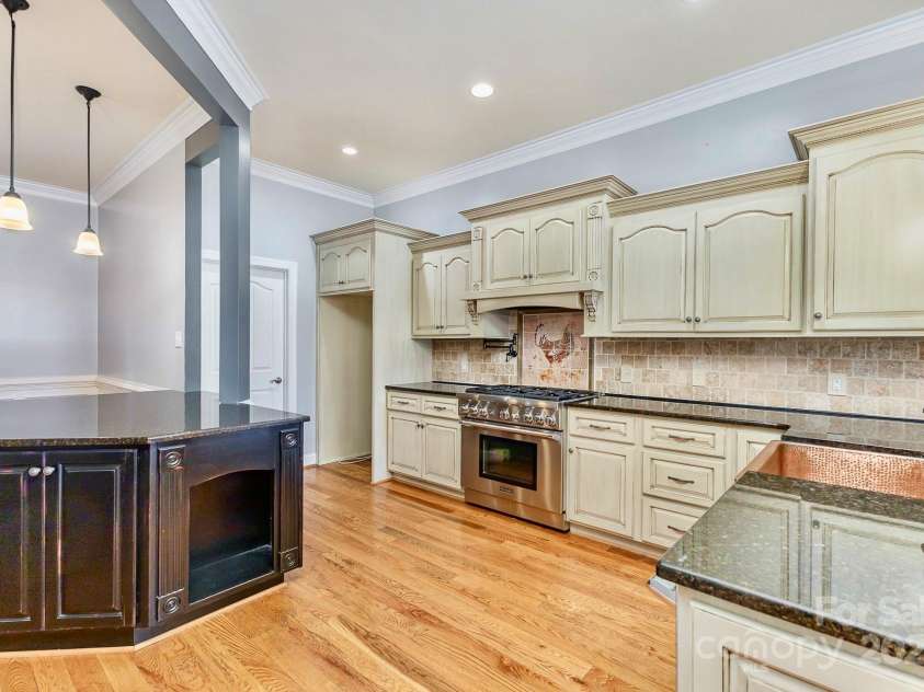 187 Spring Run Drive, Mooresville, NC 28117.  MLS# CAR4265974, YatesRealty ID 28302. 