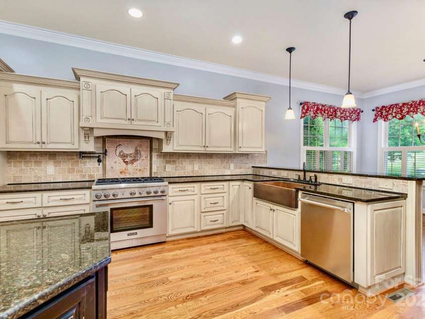 187 Spring Run Drive, Mooresville, NC 28117.  MLS# CAR4265974, YatesRealty ID 28302. 