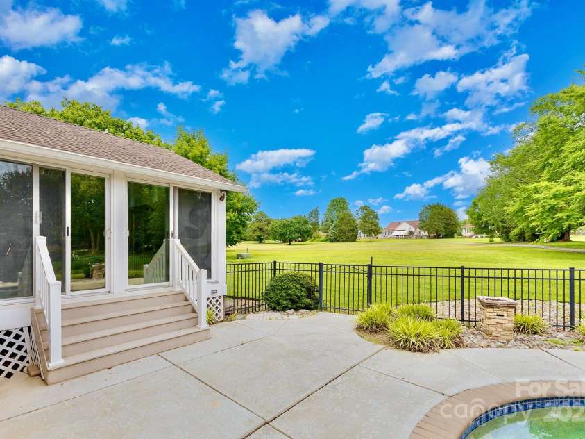 187 Spring Run Drive, Mooresville, NC 28117.  MLS# CAR4265974, YatesRealty ID 28302. 