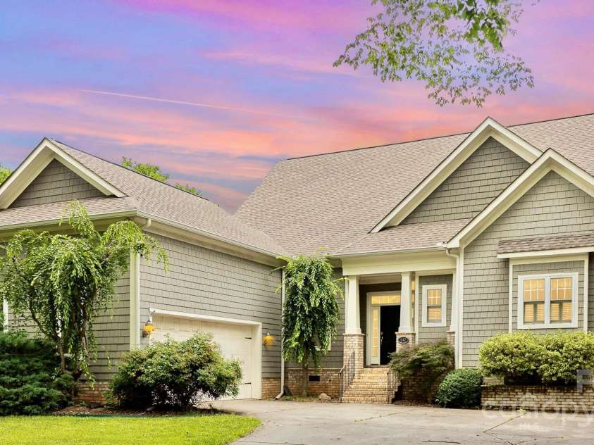 187 Spring Run Drive, Mooresville, NC 28117.  MLS# CAR4265974, YatesRealty ID 28302. 