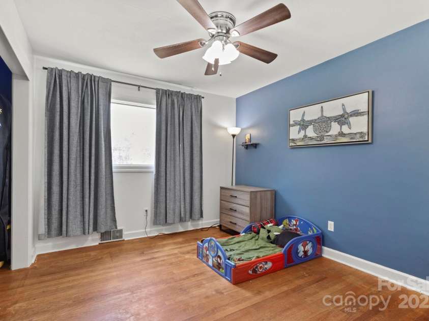1521 Colonial Drive, Salisbury, NC 28144.  MLS# CAR4284938, YatesRealty ID 28303. 