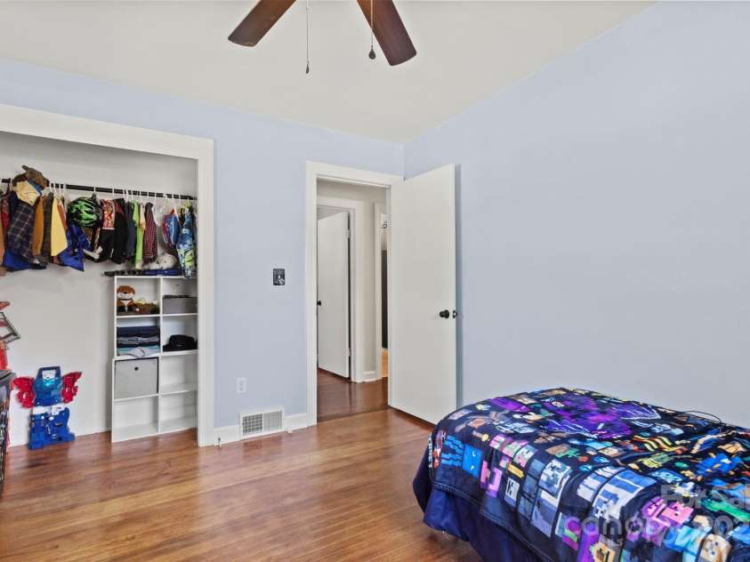 1521 Colonial Drive, Salisbury, NC 28144.  MLS# CAR4284938, YatesRealty ID 28303. 