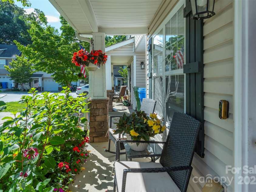 118 Torrington Avenue, Fletcher, NC 28732.  MLS# CAR4280990, YatesRealty ID 28304. 