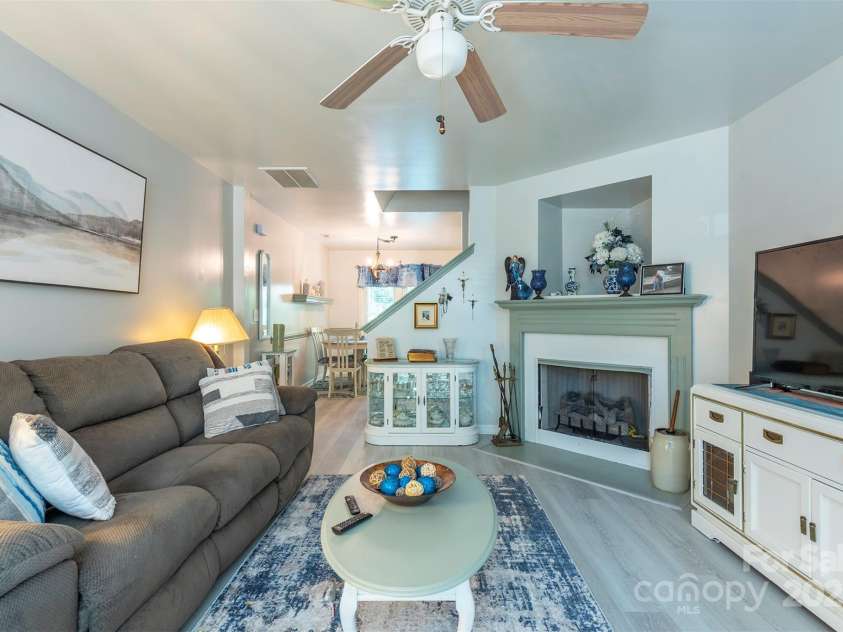 118 Torrington Avenue, Fletcher, NC 28732.  MLS# CAR4280990, YatesRealty ID 28304. 