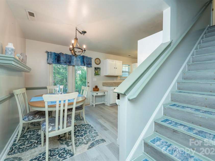 118 Torrington Avenue, Fletcher, NC 28732.  MLS# CAR4280990, YatesRealty ID 28304. 