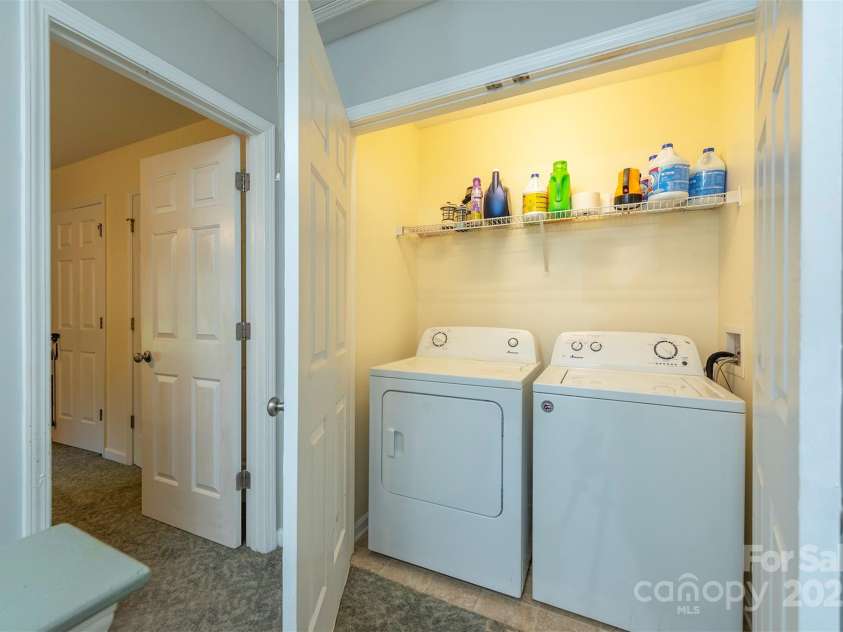 118 Torrington Avenue, Fletcher, NC 28732.  MLS# CAR4280990, YatesRealty ID 28304. 