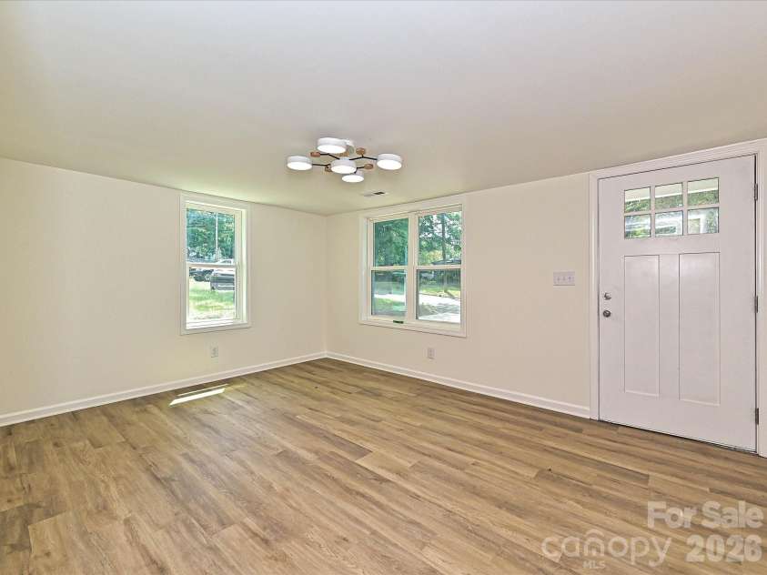 1228 Wilmington Avenue, Statesville, NC 28677.  MLS# CAR4388499, YatesRealty ID 28304. 