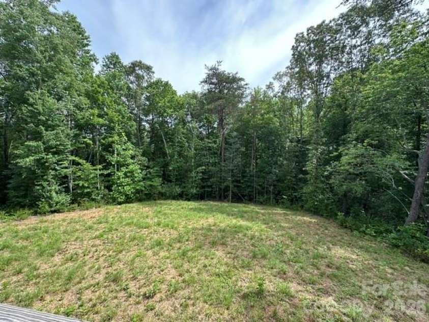 1650 Nicholas Way, Hickory, NC 28602.  MLS# CAR4390602, YatesRealty ID 28305. 
