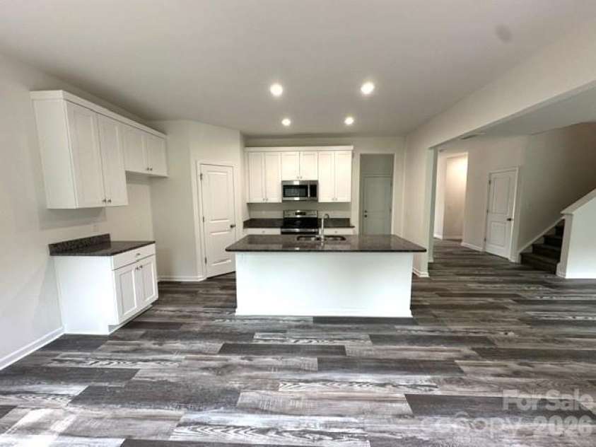 1650 Nicholas Way, Hickory, NC 28602.  MLS# CAR4390602, YatesRealty ID 28305. 