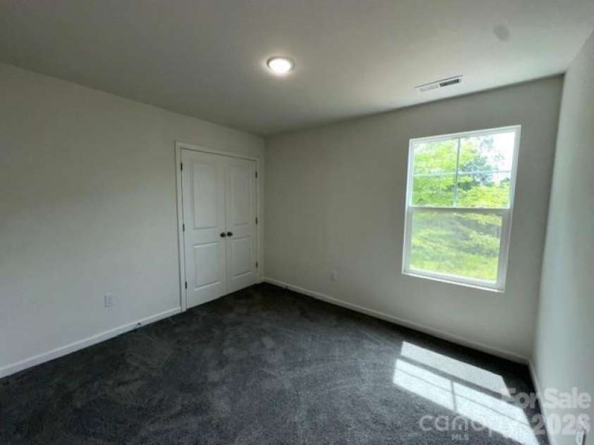 1650 Nicholas Way, Hickory, NC 28602.  MLS# CAR4390602, YatesRealty ID 28305. 