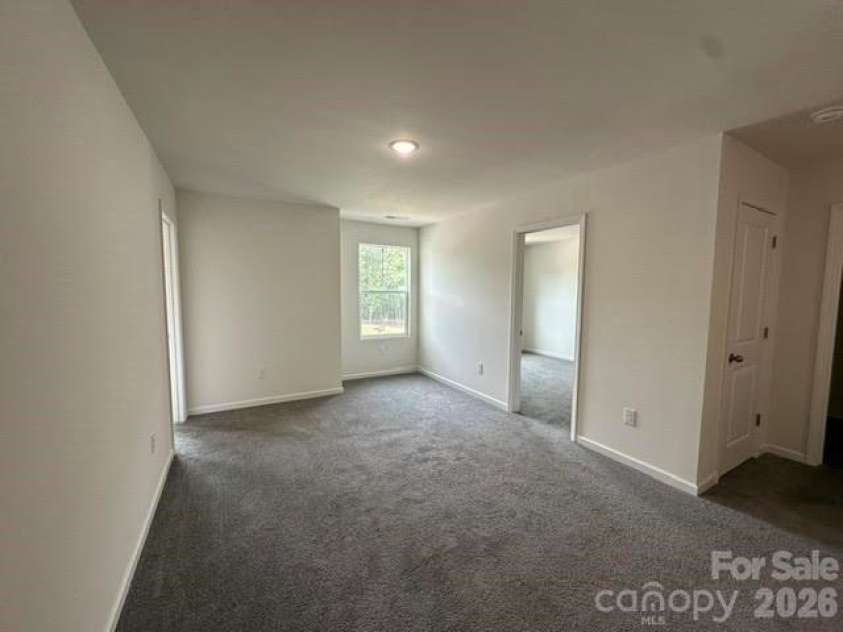 1650 Nicholas Way, Hickory, NC 28602.  MLS# CAR4390602, YatesRealty ID 28305. Common room