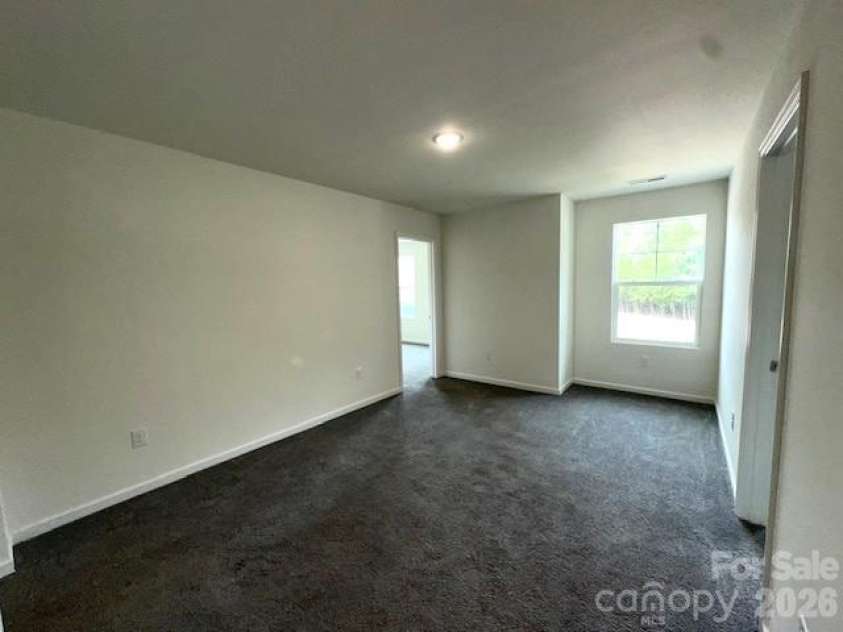 1650 Nicholas Way, Hickory, NC 28602.  MLS# CAR4390602, YatesRealty ID 28305. Common room