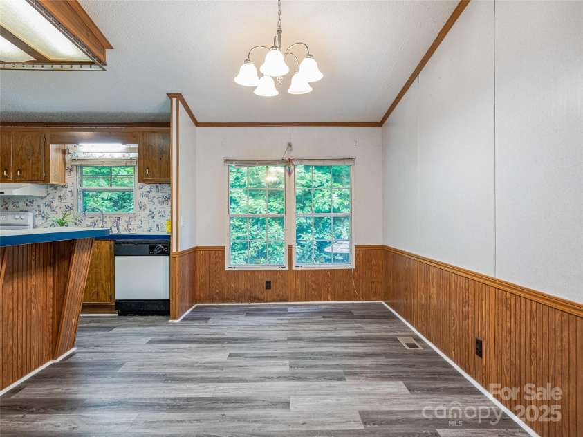 8 Vultures Nest None, Swannanoa, NC 28778.  MLS# CAR4278150, YatesRealty ID 28306. 