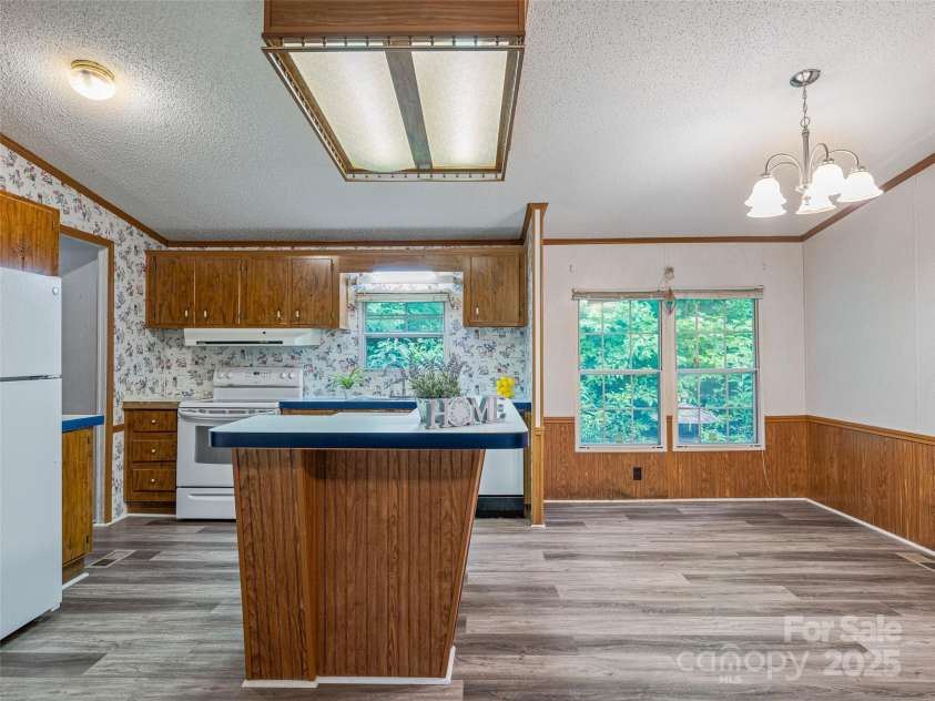 8 Vultures Nest None, Swannanoa, NC 28778.  MLS# CAR4278150, YatesRealty ID 28306. 