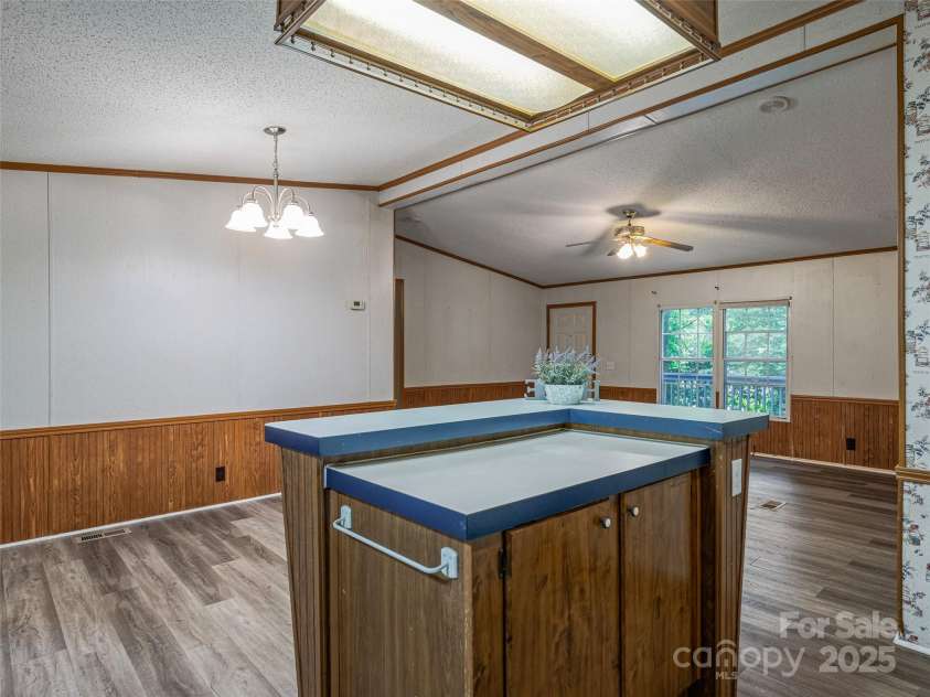 8 Vultures Nest None, Swannanoa, NC 28778.  MLS# CAR4278150, YatesRealty ID 28306. 