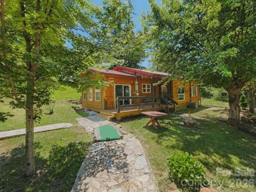 92 Buchanan Drive, Bakersville, NC 28705.  MLS# CAR4390625, YatesRealty ID 28306. 