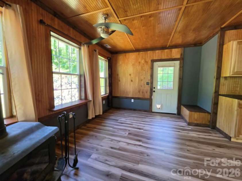 92 Buchanan Drive, Bakersville, NC 28705.  MLS# CAR4390625, YatesRealty ID 28306. 