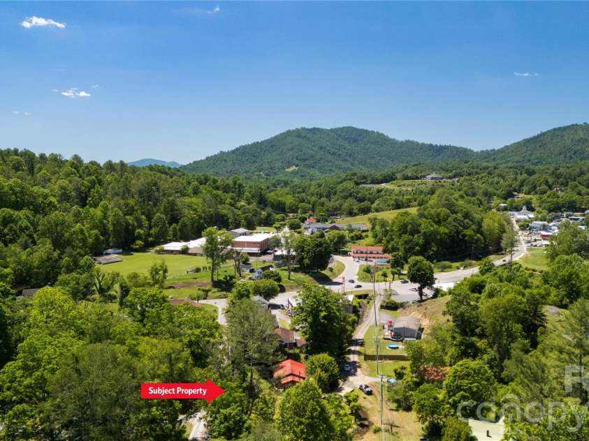 92 Buchanan Drive, Bakersville, NC 28705.  MLS# CAR4390625, YatesRealty ID 28306. 