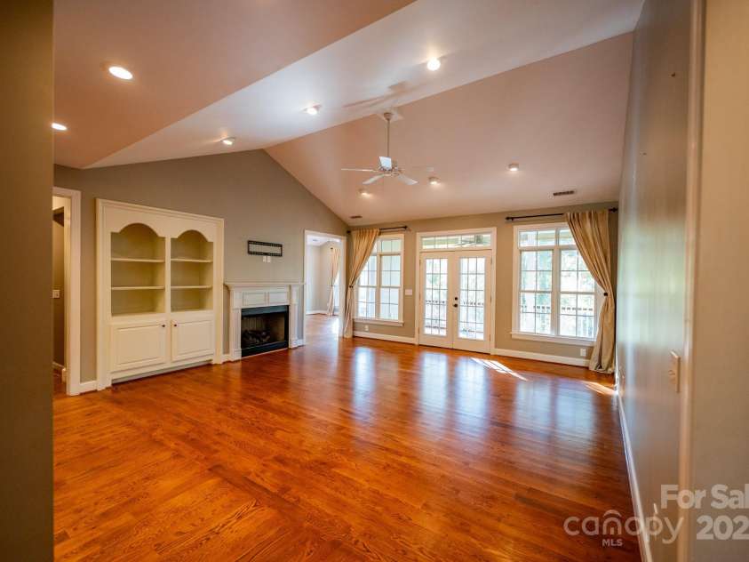 150 William Gilbert Loop, Rutherfordton, NC 28139.  MLS# CAR4282492, YatesRealty ID 28307. 