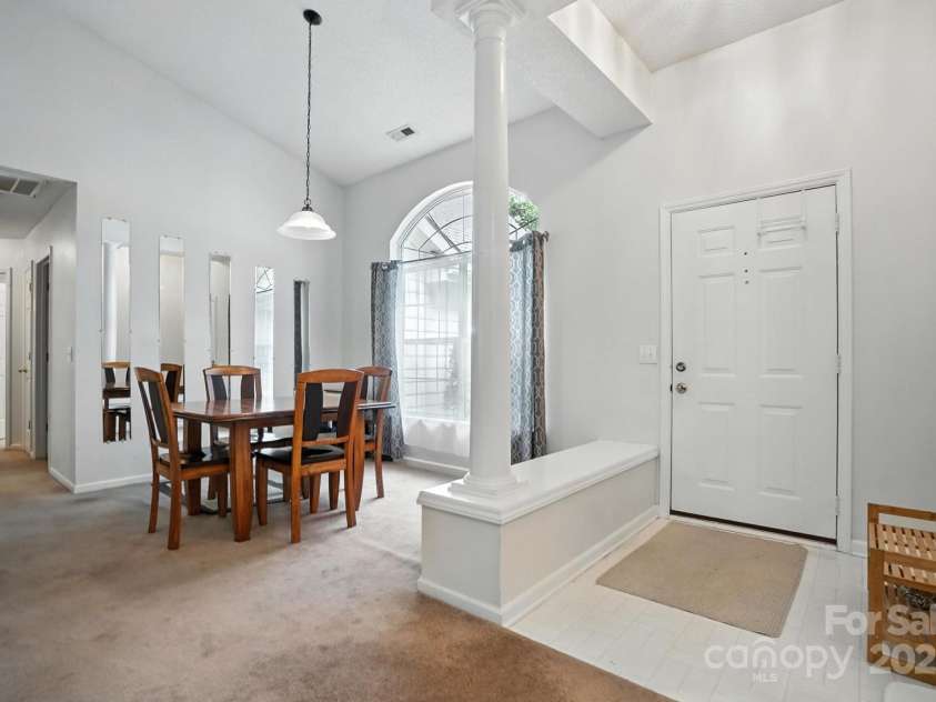 8213 Martindale Lane, Charlotte, NC 28216.  MLS# CAR4285690, YatesRealty ID 28308. 