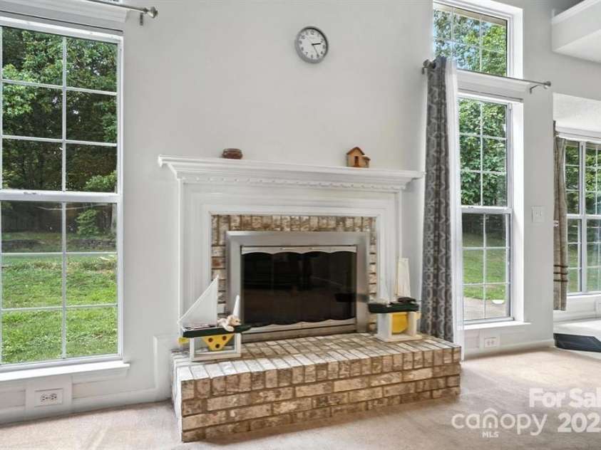 8213 Martindale Lane, Charlotte, NC 28216.  MLS# CAR4317563, YatesRealty ID 28308. 