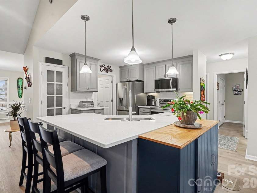 202 27th Street None, Kannapolis, NC 28083.  MLS# CAR4335506, YatesRealty ID 2831. 