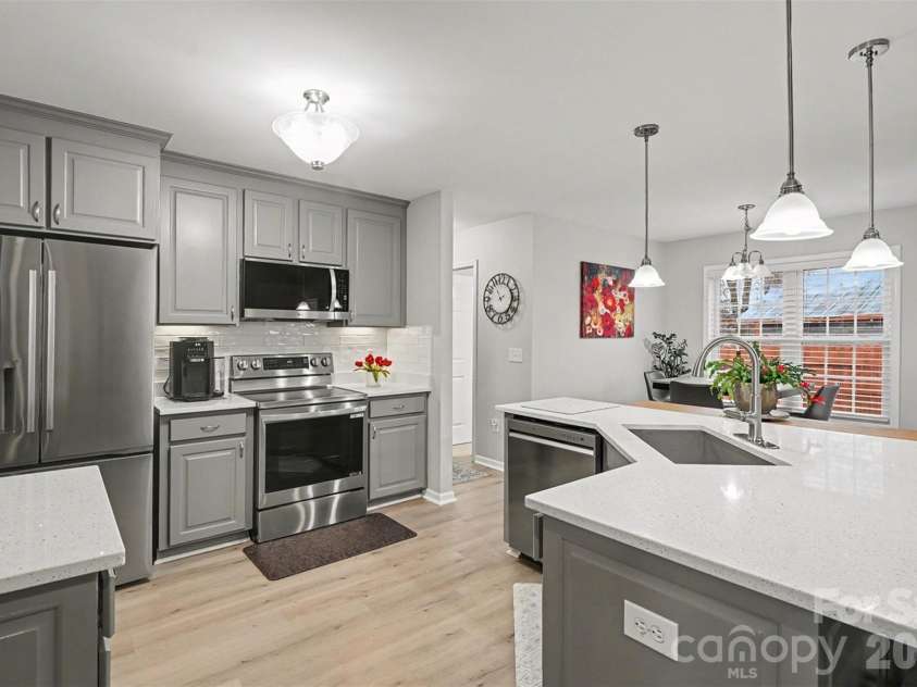 202 27th Street None, Kannapolis, NC 28083.  MLS# CAR4335506, YatesRealty ID 2831. 