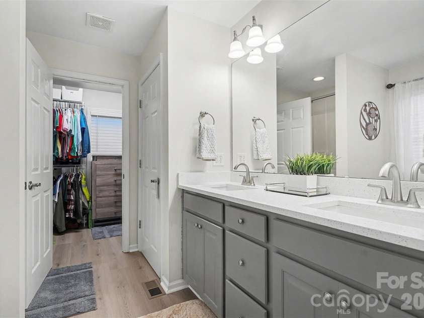 202 27th Street None, Kannapolis, NC 28083.  MLS# CAR4335506, YatesRealty ID 2831. 